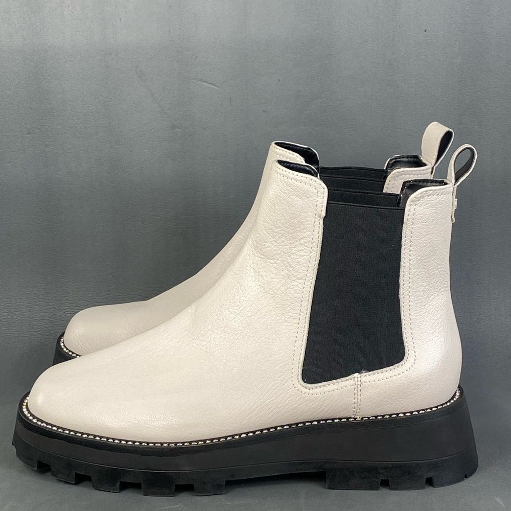 Karl Lagerfeld Paris Women's Classic Mayde Leather Lug-Sole Ankle Boot size  9.5 - Picture 2 of 11